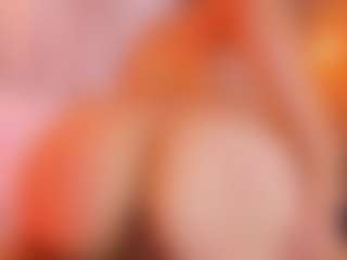 MiaHills's Live Sex Cam Show