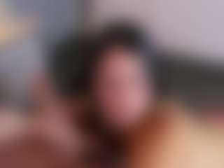 MiaHills's Live Sex Cam Show