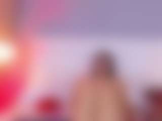 MiaHills's Live Sex Cam Show
