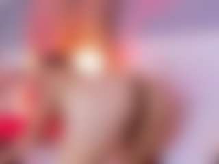 MiaHills's Live Sex Cam Show