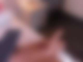 MiaHills's Live Sex Cam Show
