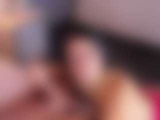 MiaHills's Live Sex Cam Show