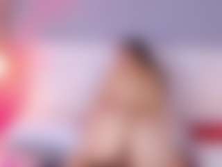 MiaHills's Live Sex Cam Show