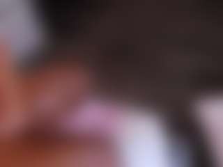 MiaHills's Live Sex Cam Show