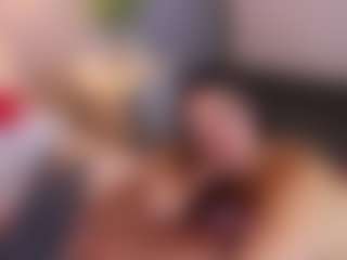MiaHills's Live Sex Cam Show