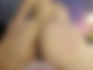 MiaHills's Live Sex Cam Show