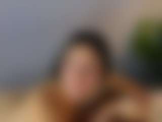 MiaHills's Live Sex Cam Show