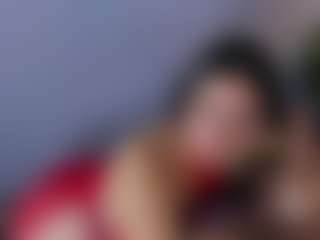 MiaHills's Live Sex Cam Show