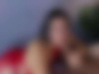 Live cam show with MiaHills - Deepthroat on Uber Horny