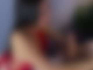 MiaHills's Live Sex Cam Show