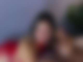 MiaHills's Live Sex Cam Show