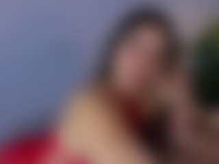 MiaHills's Live Sex Cam Show