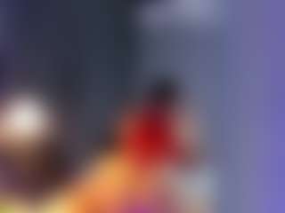 MiaHills's Live Sex Cam Show