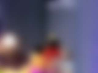 MiaHills's Live Sex Cam Show