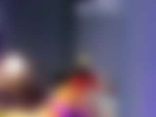 MiaHills's Live Sex Cam Show