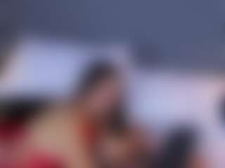 MiaHills's Live Sex Cam Show