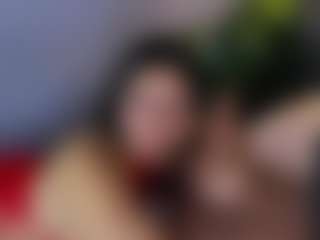 MiaHills's Live Sex Cam Show
