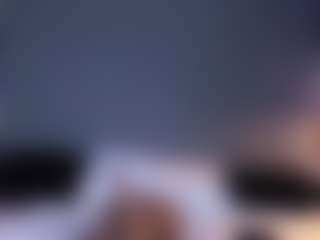 MiaHills's Live Sex Cam Show