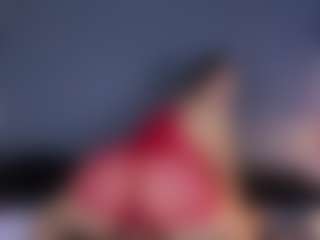 MiaHills's Live Sex Cam Show