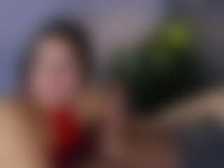 MiaHills's Live Sex Cam Show