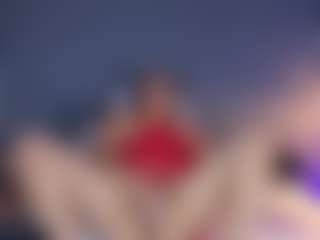 MiaHills's Live Sex Cam Show