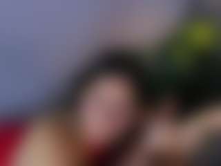 MiaHills's Live Sex Cam Show
