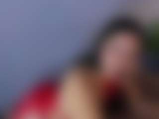 MiaHills's Live Sex Cam Show