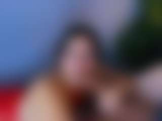 MiaHills's Live Sex Cam Show