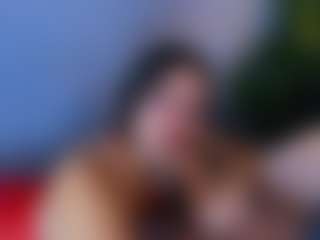 Live cam show with MiaHills - Doggy on intimatelivegirls.com