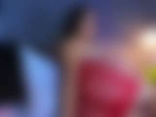 Live cam show with MiaHills - Dirty Talk on Camsoda