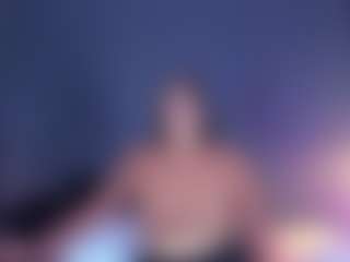 Live cam show with MiaHills - Ahegao on AdultVida.com