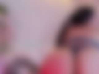 MiaHills's Live Sex Cam Show