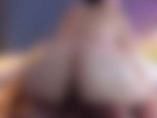 MiaHills's Live Sex Cam Show