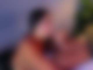 Live cam show with MiaHills - Doggy on Dolls Live