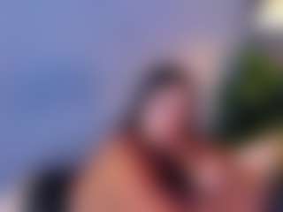 MiaHills's Live Sex Cam Show