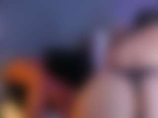 MiaHills's Live Sex Cam Show