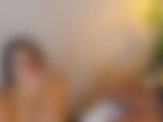 Live cam show with MiaHills - Spanks on Camming Site