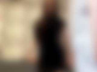 RosalindaCavalieri's Live Sex Cam Show