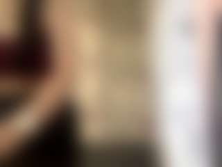 Live cam show with RosalindaCavalieri - Body Massage on Free Soda