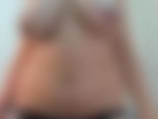 Sakura-23's Live Sex Cam Show