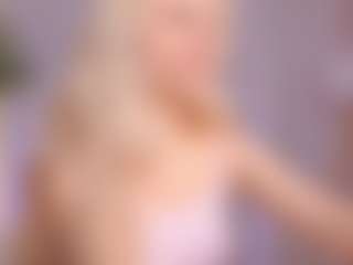Live cam show with ShinyBarbie - Camel Toe on Dare Cams
