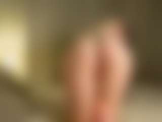 Live cam show with StellaVixxen - New Small Tits on StripNow