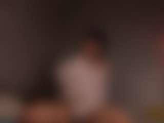 Virellia's Live Sex Cam Show