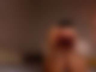 Virellia's Live Sex Cam Show