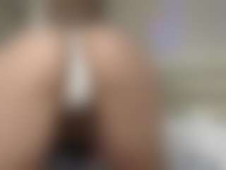 AidaGravette's Live Sex Cam Show