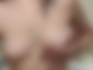 AidaGravette's Live Sex Cam Show