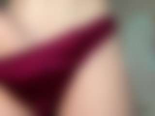 AidaGravette's Live Sex Cam Show