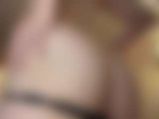 AidaGravette's Live Sex Cam Show
