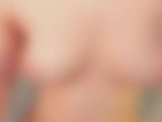 Alessia-Alessia's Live Sex Cam Show