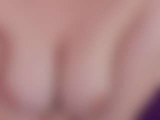 Alessia-Alessia's Live Sex Cam Show